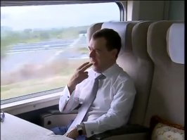 Поза, когда читаешь этот пост.