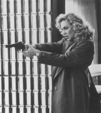 Где V.I. Warshawsk (Kathleen Turner)?????