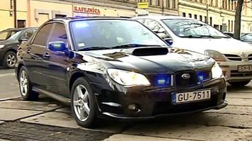 несколько лет по латвии гоняли нетрафарированные импрезы.