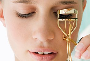 переборщила девчонка)