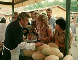 Налетай народ! Свой огород! Половина - сахар, половина - мёд!!!