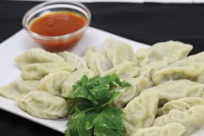 Курзе - это национальные дагестанские пельмени.Они могут делаться, как с мясными, так и с вегетарианскими начинками.