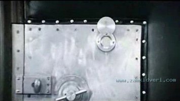 Удивительные замки разных времен из разных стран мира