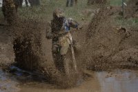 по некоторым нашим дорогам только на дерт-байке и ездить :)