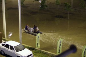 и такую картину я наблюдаю в окошко после сильных дождей