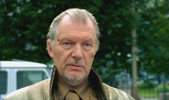 Муж решил подраться на глазах у беременной жены