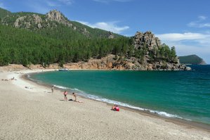 На Байкал приезжайте.