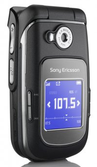 Motorola 2000 напомнила любимый мной аппарат Sony Ericsson z710i, бесславно утонувший в унитазе.