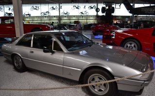 вот вполне серийный седан: