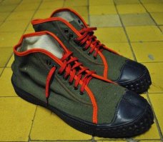 20 ностальгических фото о том, что носила советская молодежь