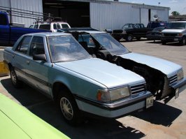 Надо было машину не поперек резать а вдоль... так веселее