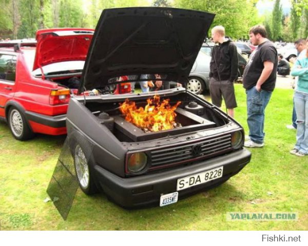 "Уверен, вы даже не догадываетесь что спрятано под капотом."
Ага, даже не догадываемся!

 


 


 




Продолжать???