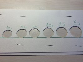 > Аккуратно вырезаем по окружностям

Аааааааааааааааааааааааа мои глаза!