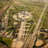 А вот мои последние фотки городов с воздуха: Москва - Парк Победы и Кремль Великого Новгорода 
instagram @sasha_cineworks