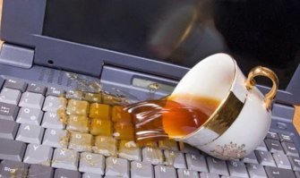 Кружечку умоляю подальше от ноута отодвиньте!!!!