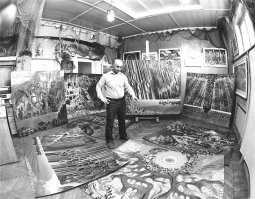 Как же Я сам не догадался про него написать, у меня его книга есть с иллюстрациями и историей
Тут всего лишь толика его работ

А вот и он сам