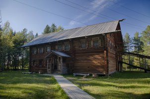 а мне больше Малые Карелы в Архангельске больше нравятся.
Рекомендую !!! А зимой там ещё интересней !