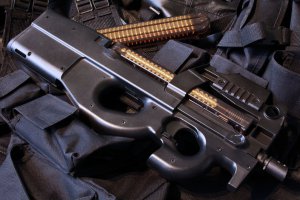 хоть и ПП , но он тащит - fn p90 (петух)