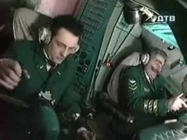 "сможет ли она после этого достичь родного берега?" Продолжение следует! Те временем в рубке штурмана: