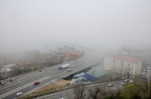 Я в шоке, где Владивосток!!! Сегодня уже 28 день лета, а мы еще не видели СОЛНЦА ТОЛКОМ (один день не считается), туман у нас бывает даже зимой, иностранные туристы называют наш город РОССИЙСКИМ САН-ФРАНЦИСКО ИЛИ РУССКИМ ТУМАННЫМ АЛЬБИОНОМ!!! А ЕЩЕ СРАВНИВАЮТ С ГОРОДОМ ИЗ ФИЛЬМОВ УЖАСОВ САЙЛЕН ХИЛЛ!!!