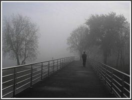 Я в шоке, где Владивосток!!! Сегодня уже 28 день лета, а мы еще не видели СОЛНЦА ТОЛКОМ (один день не считается), туман у нас бывает даже зимой, иностранные туристы называют наш город РОССИЙСКИМ САН-ФРАНЦИСКО ИЛИ РУССКИМ ТУМАННЫМ АЛЬБИОНОМ!!! А ЕЩЕ СРАВНИВАЮТ С ГОРОДОМ ИЗ ФИЛЬМОВ УЖАСОВ САЙЛЕН ХИЛЛ!!!