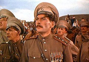 Сергей Фёдорович Бондарчук в «Молодой гвардии» сыграл свою первую роль в кино, ведь он же учился на актерском во ВГИКе у Герасимова, который и был режиссером этого фильма.  Режиссёрский дебют Сергея Бондарчука - фильм «Судьба человека».

Герасимов Сергей Аполлинариевич – величина, каких мало в мировом кино. «Семеро смелых», «Учитель», «Молодая гвардия»,  «Тихий Дон», «Люди и звери», «Журналист», «У озера», «Любить человека», «Дочки-матери», «Красное и чёрное», «Юность Петра», «В начале славных дел», «Лев Толстой» - что ни картина, то шедевр советского кинематографа.