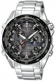 При солнечной погоде порядка 8 часов, в инструкции смотрел, т.к. с этим никогда не заморачивался. Полного заряда батареи хватает на 28 месяцев :)