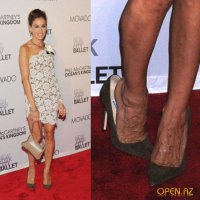 Ярые поклонницы "шпилек" тоже запросто натирают ноги,  поскальзываются и попадают каблуками во всякие выбоины и решётки. А в качестве бонуса им к тому же полагаются проблемы со спиной, ранний варикоз и/или выпирающая косточка...