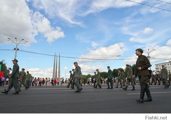 В Витебске на «День Города» провели «пленных немцев»