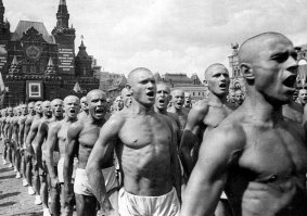 Участники парада физкультурников Красной площади. Красавцы! Все равны как на подбор. Сколько из них сгинут в 41,42 и далее…