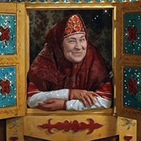Я живу а в одном курортном городе Краснодарского края, так вот у нас, когда какая-то бабушка вдруг едет по проездному или там с другими льготами, водителя бедолагу аж трясет от злобы, при предъявлении этих льготных документов. Годика полтора назад, маршрутчики,могли легко не остановится на остановке если на ней стоял старый человек, так-как 90%, что у него проездной или льготы. Сейчас правда все маленькие маршрутки убрали, остались только большие автобусы и все стало более менее нормально.