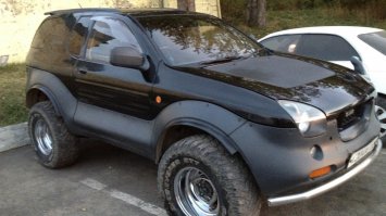 C некоторых ракурсов отдаленно напоминает Isuzu Vehicross
