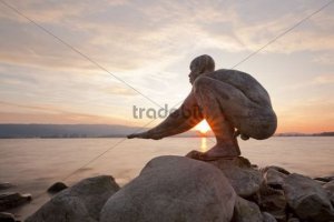 Точно пловец? А то гидродинамика никакая)