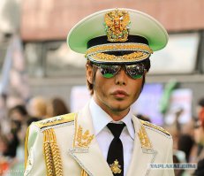 Андрей добровольский защищает своего генерала и ангела!