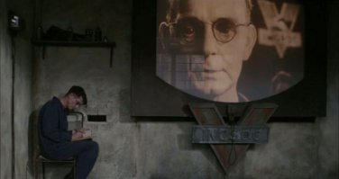 Телевизор может прослушивать и наблюдать за владельцем