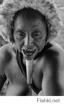 Просто оставляю фотки аборигенов и других представителей диких племён. Прошу обратить внимание на то, что у них нет никаких косметологов, дерматологов, дантистов.