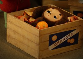 "Чебурашка"-странное мифологическое существо, предназначенное для переноски чемоданов, а также сбора металлолома для пионеротрядов. Предположительно питается апельсинами, живет в телефонной будке, дружит с рептилиями.