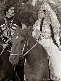 Прямо какой-то фоторепортаж из кавказской сказки про богатырей: