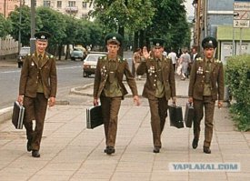 Чем дальше,тем...