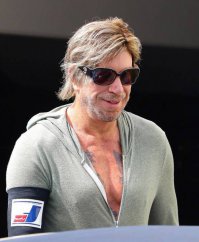 Вин Дизель в старости и в парике :)