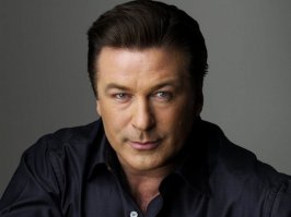 А как же мегасемейка Болдуинов, их там 4 человека и аж двое снимались в топовых фильмах (Алек и Стивен), да и остальные не оставали. Алек (1958), Дениел (1960), Стивен (1966), Уильям (1963)