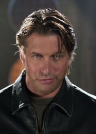 А как же мегасемейка Болдуинов, их там 4 человека и аж двое снимались в топовых фильмах (Алек и Стивен), да и остальные не оставали. Алек (1958), Дениел (1960), Стивен (1966), Уильям (1963)