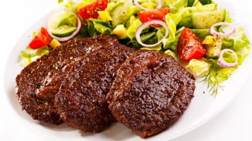 Все равно, мяско красивее.И вкуснее !