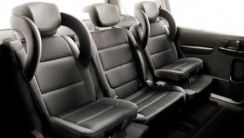 В Сеате Альхамбра классные детские кресла