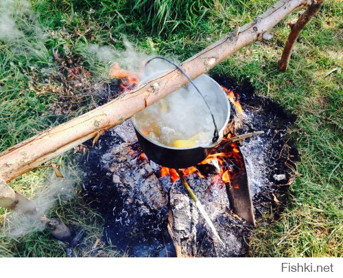 Уха! Вчера готовил на рыбалке