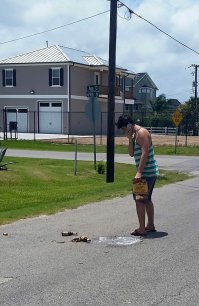 - Ало!
- Служба спасения?
- Да, что у Вас случилось???
....