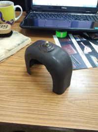 КРС, на самом деле, Крупный Рогатый Скот, как "поставщик" сырья. А Растительное Дубление это всего лишь один из способов обработки.
Если по делу, то с оратором соглашусь. Растительное КРС действительно очень легко формуется и хорошо работает, главное после формовки и высыхания покрыть каким-либо водоотталкивающим покрытием, например бесцветным кремом для обуви. Чтоб изделие при повторном намокании не переформовалось.

Ну и мой первый опыт в данной дисциплине)))