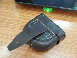 КРС, на самом деле, Крупный Рогатый Скот, как "поставщик" сырья. А Растительное Дубление это всего лишь один из способов обработки.
Если по делу, то с оратором соглашусь. Растительное КРС действительно очень легко формуется и хорошо работает, главное после формовки и высыхания покрыть каким-либо водоотталкивающим покрытием, например бесцветным кремом для обуви. Чтоб изделие при повторном намокании не переформовалось.

Ну и мой первый опыт в данной дисциплине)))