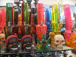 Это мои фотки с Турции город Сиде возле нашего отеля Silence Beach Resort, рекомендую этот отель. Супер обслуживание.
И еще они там любят дунуть