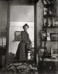 Снимок 1900 года, сделанный женщиной эдвардианской эпохи на камеру Kodak Brownie